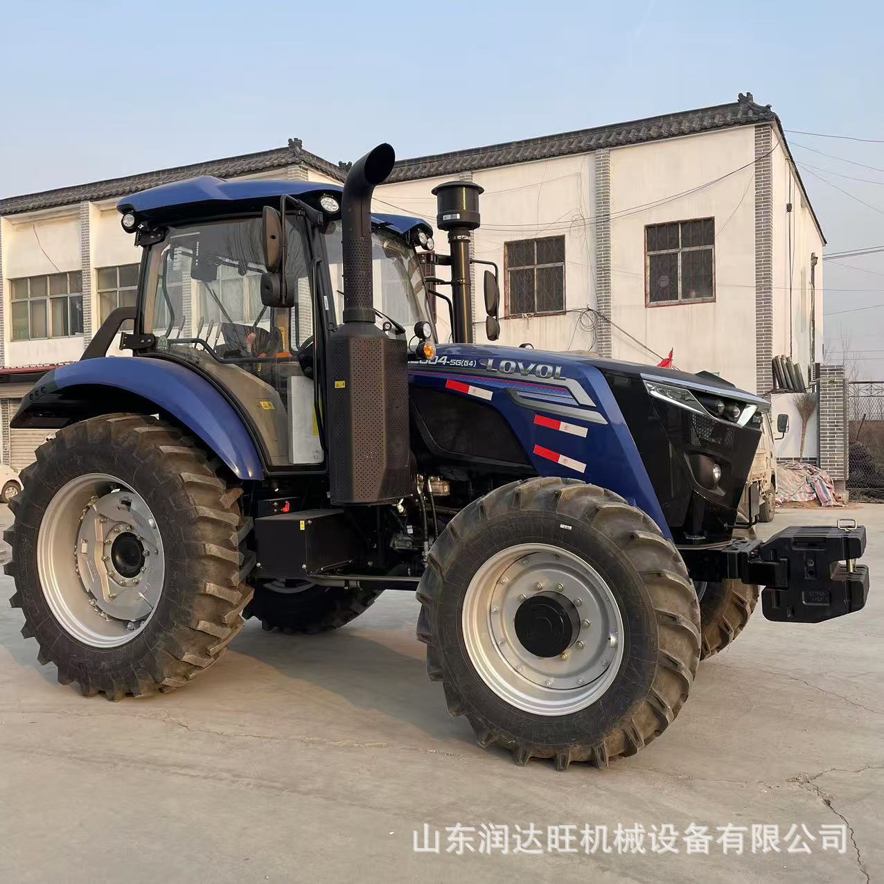 国四雷沃200马力大桥拖拉机 免维护加大后桥空调驾驶室带24+8档位