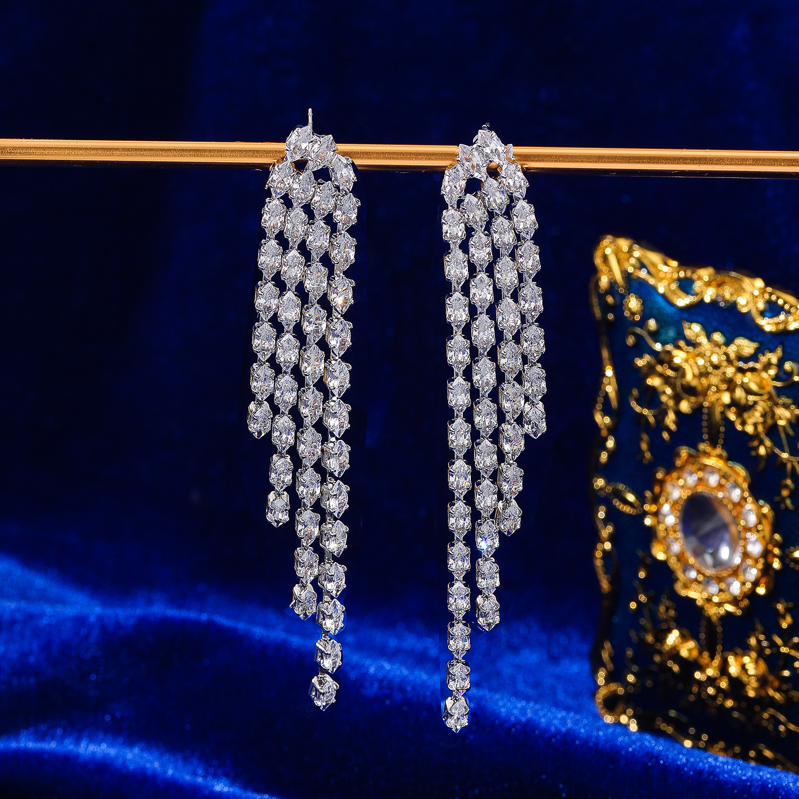 Cross-Border Tassel Zircon Elegant Earrings European and American Accessible Luxury Earrings Niche High-End Fashion Exquisite Accessories for Women