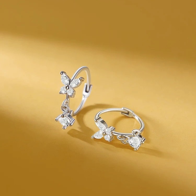 Japanese Retro Daisy Earrings Simple Ear Ring Niche Design Internet Celebrant Cold Style Earrings 2025 Trendy Earrings