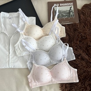 �S�W�w������o�Ȧ����͸�����Ů�W�����m�����ֱ����Ը���Ů