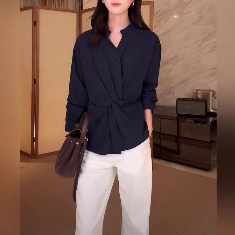 欧货设计感2025秋季柔感莱赛尔长绒棉混纺&扭结设计收腰两穿衬衫|undefined
