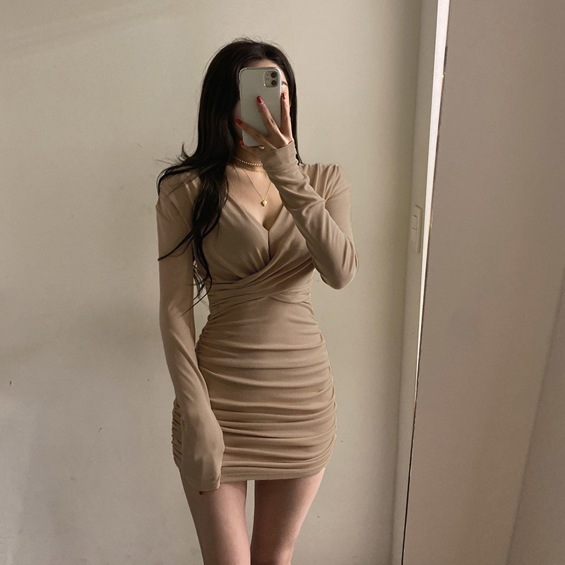 chest cross long-sleeved deep V-neck pleated sheath dress NSGWY117398