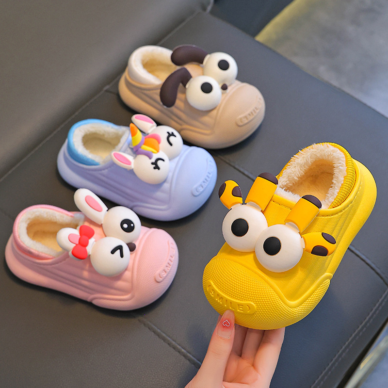 Zapatillas de algodón para niños invierno 2024 nuevos niños y niñas impermeables antideslizantes calentamiento en el hogar bolsas de zapatos de algodón para niños pequeños y medianos