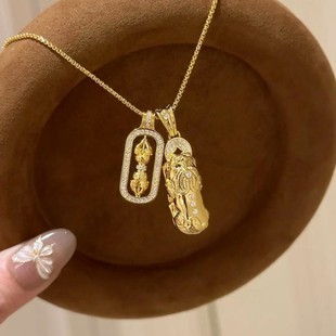 18K Gold Pixiu Vajra Pestle Pendant Au750 Colored Gold Bright Stone Demon-Slaying Pestle Non-Removable Clavicle Chain Wholesale
