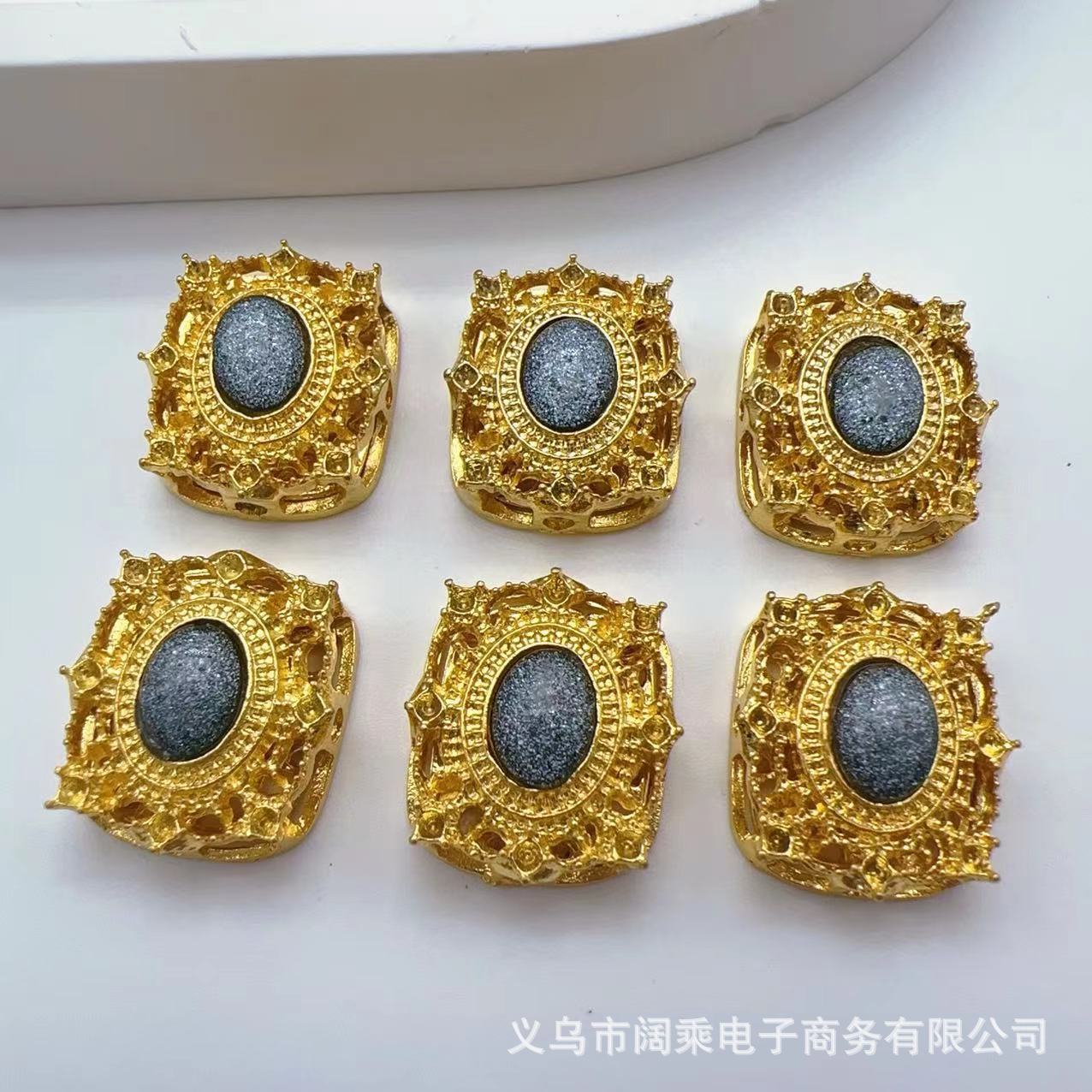 ダイヤモンドの長い方の大きい魔の箱の多い八穴のジルコニウムのdiyの手作りのビーズのブレスレットのネックレスの合金のアクセサリーのビーズの部品