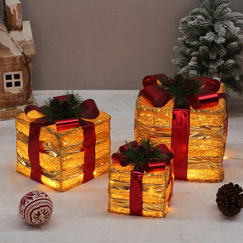 Elegant Christmas Decor Set - Handcrafted Fabric & Metal Ornaments With Pine Needles, 3-Piece Gift Bundle (_voghion.com