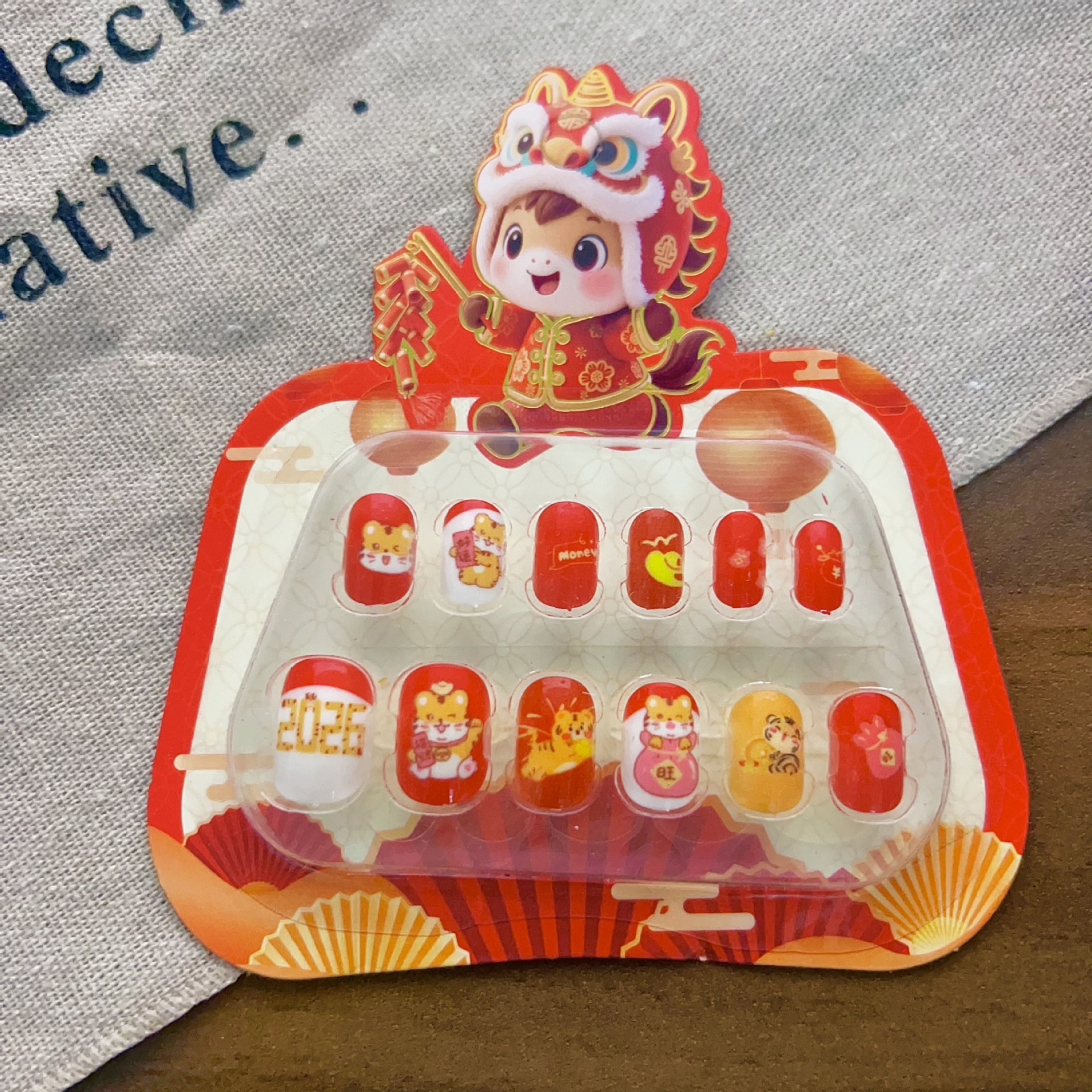 Uñas postizas removibles para niñas, en caja, con diseños de dibujos animados, pegatinas de uñas exquisitas, piezas de uñas.