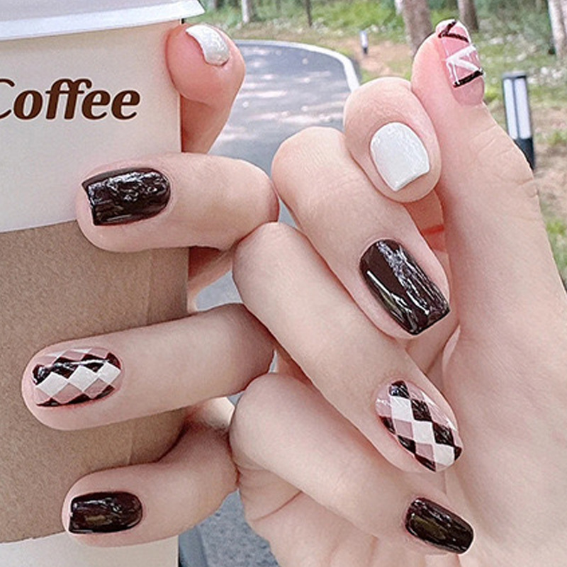 Pastel Stripesd Wearable Nails Plaid Geometric Picture Press Manicure Piece Brown Short Nail Patch Finished Nail Piece