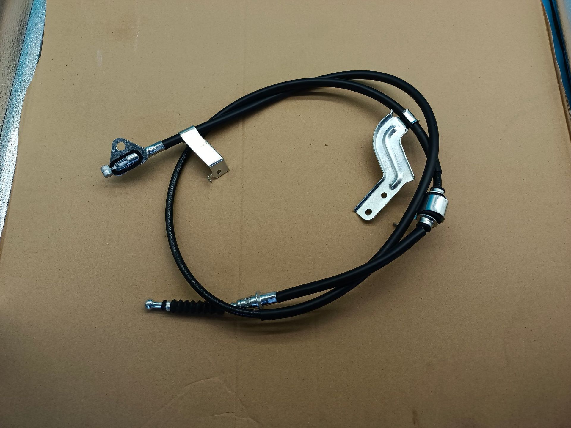 Suitable for Nissan 2011-2019 Sunny N17 Handbrake Cable Parking Cable Steel Wire Cable