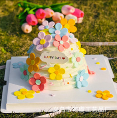 ケーキの装飾の置物の赤い本の同じタイプの小さい清新な柔らかいゴムの花のケーキの装飾の挿し札