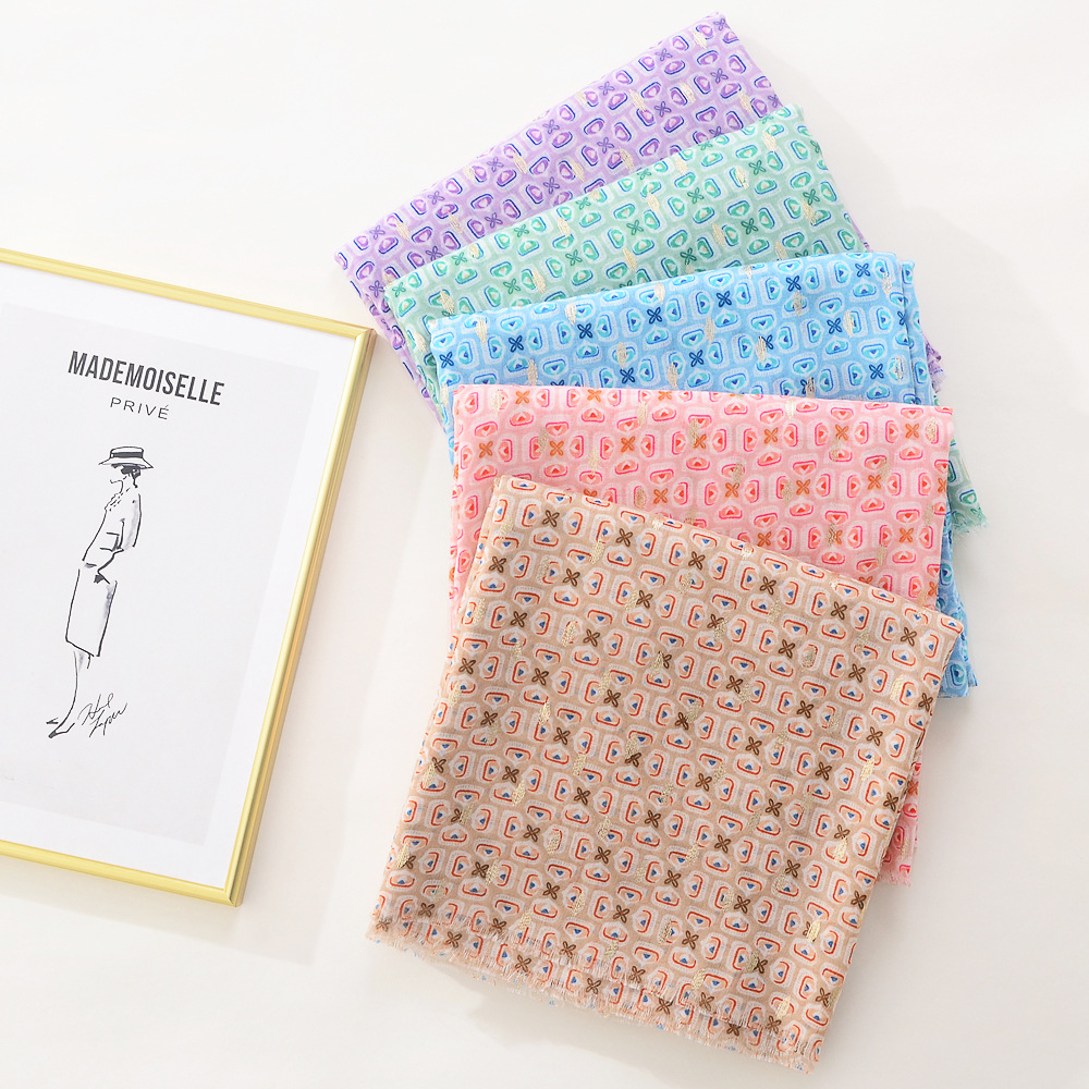 La primavera y el verano colorido geométrico cuadrado algodón y lino sienten la bufanda de seda moda versátil bufanda grande viaje protector solar playa toalla para las mujeres