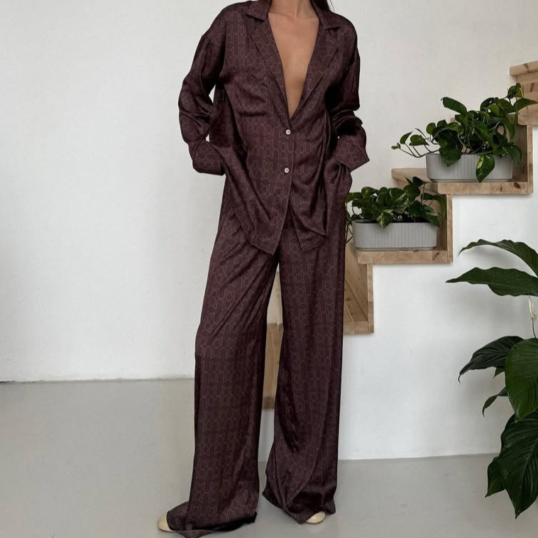 Brown Satin High-End Skin-Friendly Printed Long-Sleeve Long-Pants Pajama Set 2026 European and American Autumn New Home Wear Brown Satin High-End Skin-Friendly Printed Long-Sleeve Long-Pants Pajama Set 2026 European and American Autumn New Home Wear
