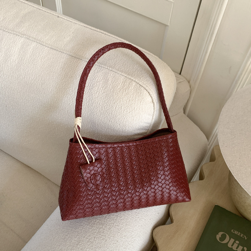 Woven underarm bag