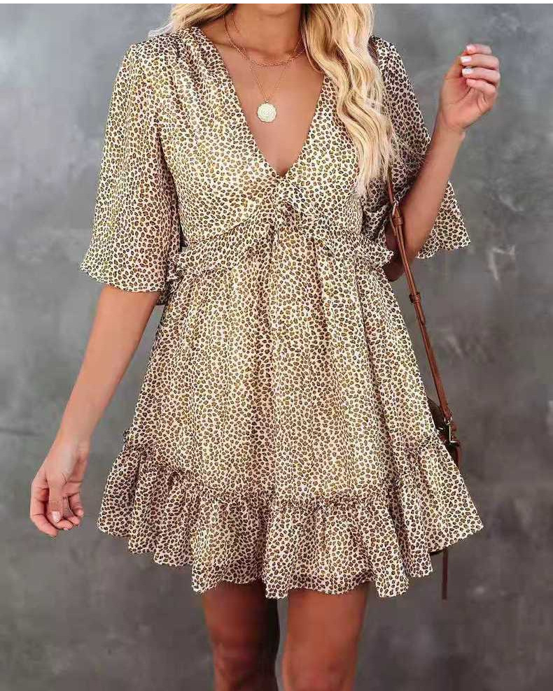 vestido con estampado de leopardo de manga corta con volantes y cuello en V sin espalda NSJRM125245