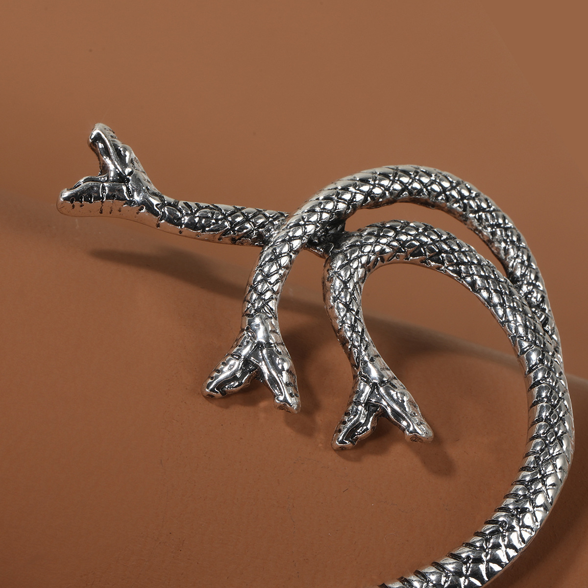 Orecchini gotici retrò con ali da elfo, clip per le orecchie per le donne, stile dark, stile punk, orecchini da diavolo, orecchini a forma di drago, ganci per le orecchie_voghion.com