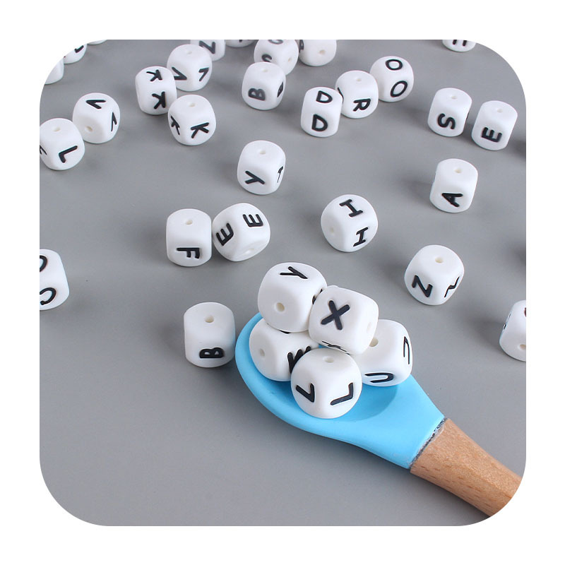 12mm bebé suministros 26 silicona inglés cuentas DIY nombre chupete cadena mordedor Accesorios