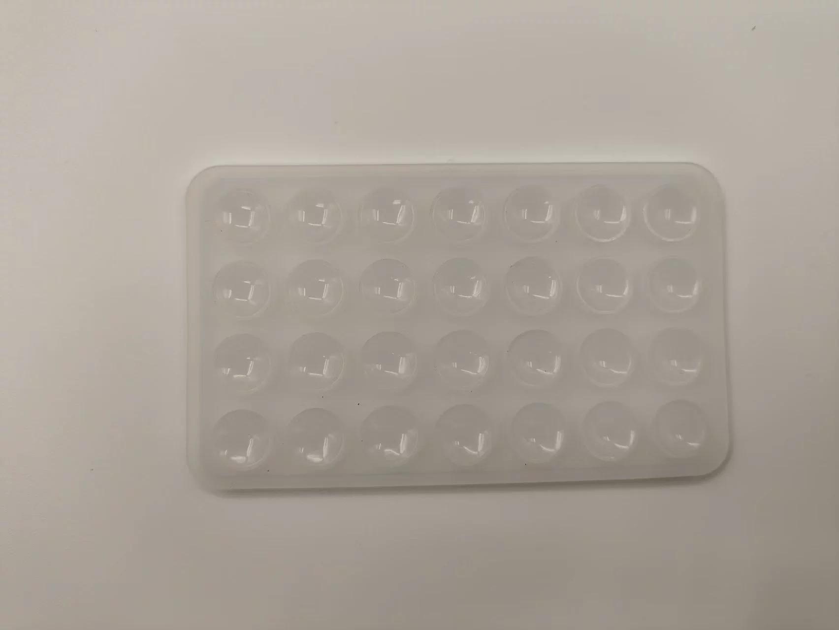 Silicone double-sided phone pad, square, 28-stud, sizes 32/40 mm, customizable colors