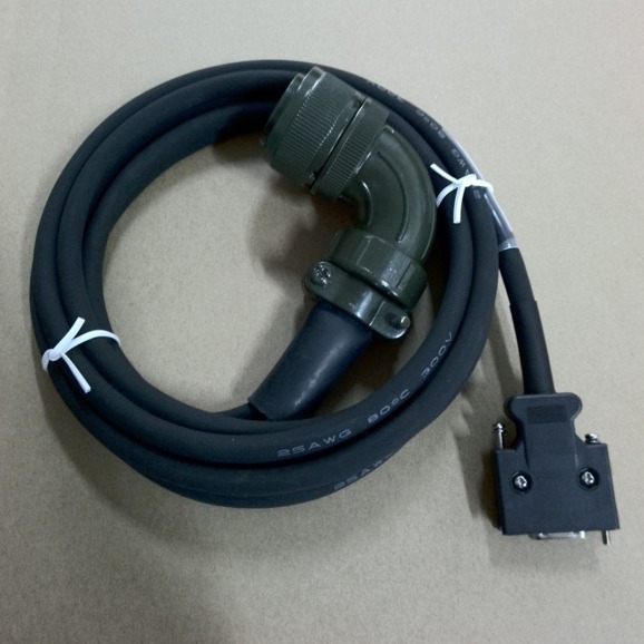 适用三菱大功率电机编码器线MR-J3ENSCBL3 5 8 10 15M-L伺服电缆