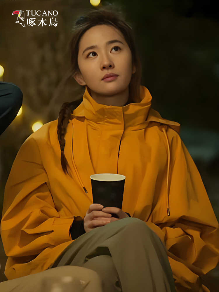 キツツキの劉亦菲の同タイプの突撃服の男女の新型の防風防水三合は取り外し可能で厚いコートを厚くします。