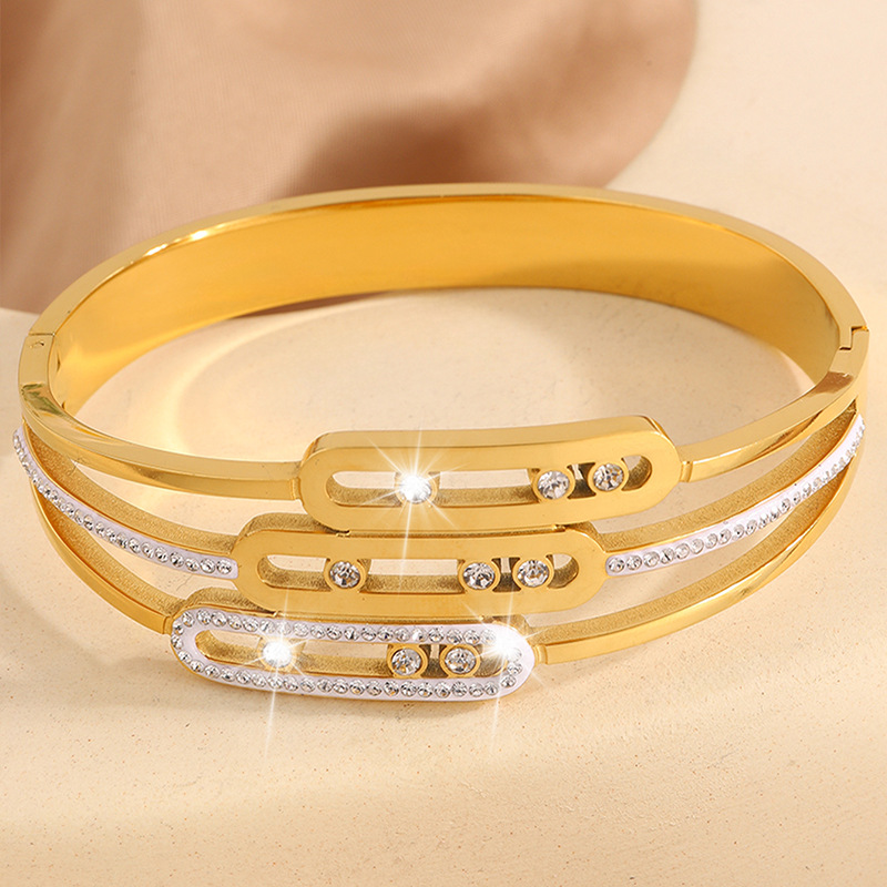 Diseño de personalidad coreana puede deslizar tres capas de diamante de acero de titanio pulsera de alta calidad de mujer no se desvanece joyas de pulsera