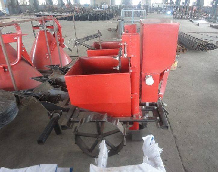 供应双垄双行土豆种植机2CM  2A马铃薯收获机双行收获机