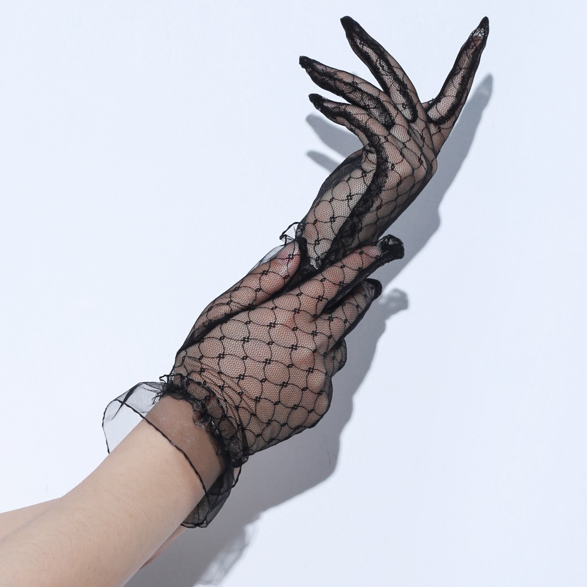 Lace gloves