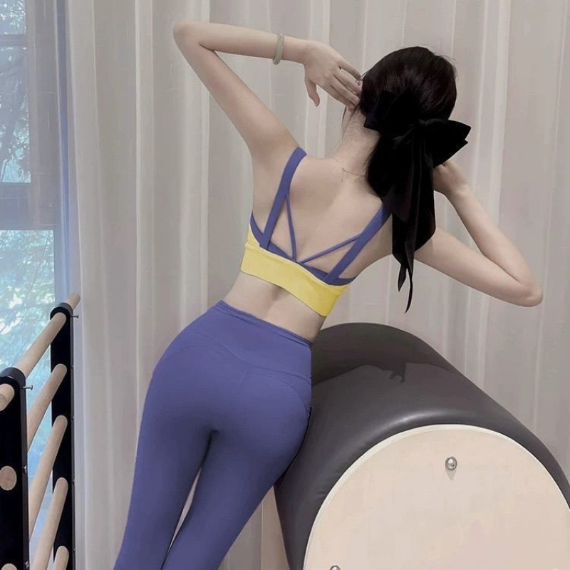 ピラティスヨガ服スーツ女性のための 2025 新しいハイエンド夏高価値フィットネス服ベストスポーツトップス|undefined