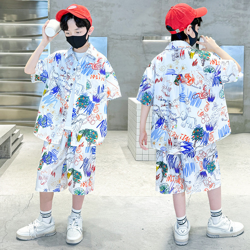 2024 New Summer Graffiti Shirt Set for Boys: Stylish Thin Ice-Silk Quick-Dry Two-Piece Outfit for Older Kids
