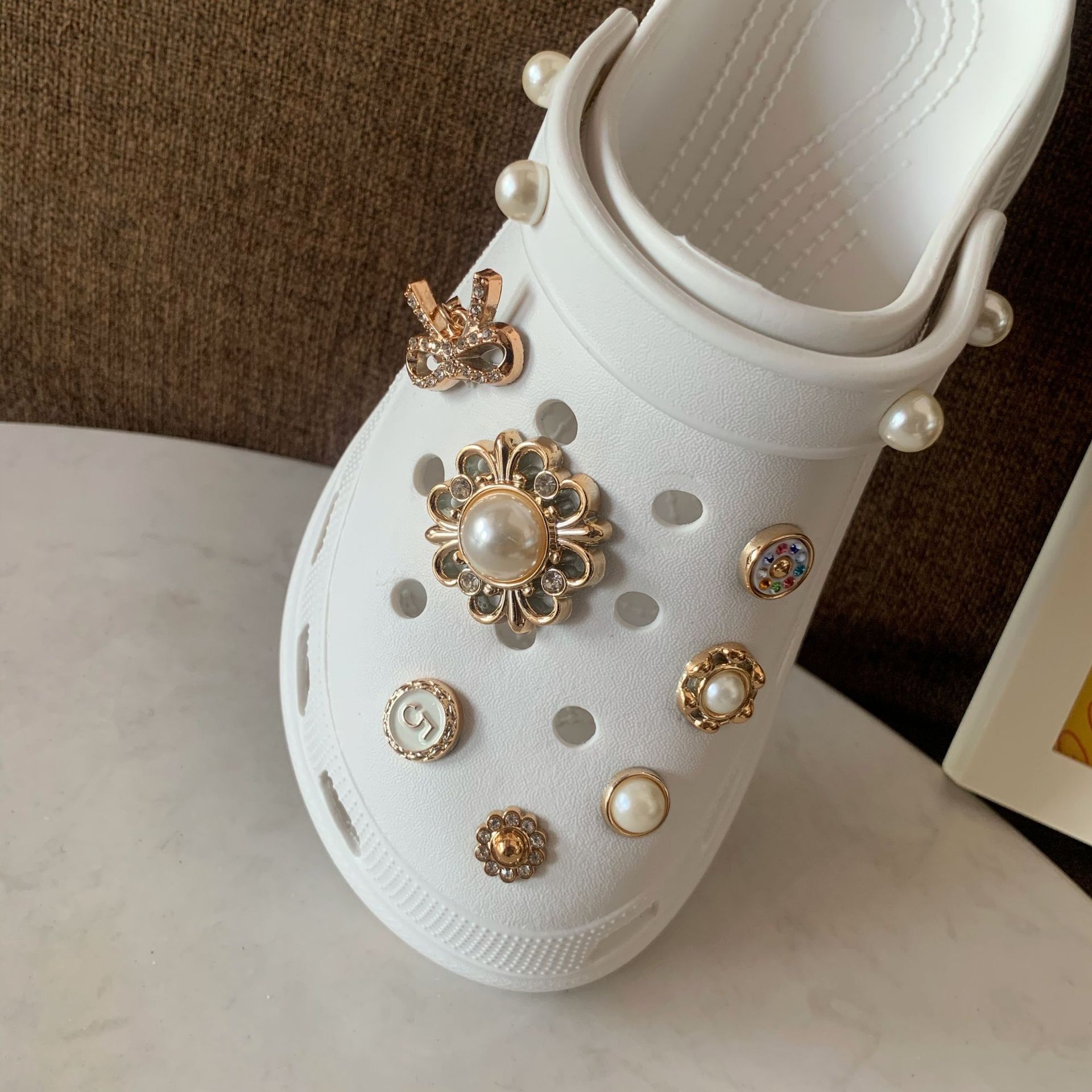 New Hole Shoes Diy Decorative Buckle Gold Sunflower Removable Shoe Ornament Shoe Buckle Accessories display picture 6