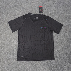 ブランドの大量現物氷糸速乾運動半袖tシャツ男の夏の通気性がゆったりしています。