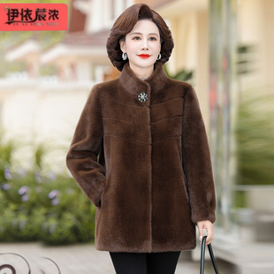 ��Ƥ�����׋����b�ﶬ�������qƤëһ�w���bŮ������Ů�b�Ӻ����