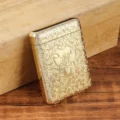Thick pack of 16 pieces in gold color