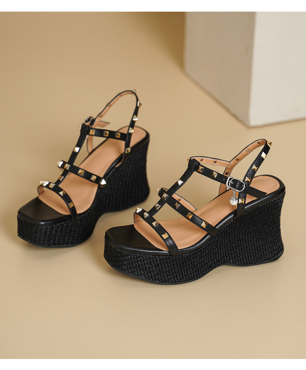 Sandal nữ đế xuồng cao gót phong cách Bohemian, mũi hở, quai đinh tán, đế bánh mì dày — màu nâu, màu đen, màu trắng ngà chi tiết 13