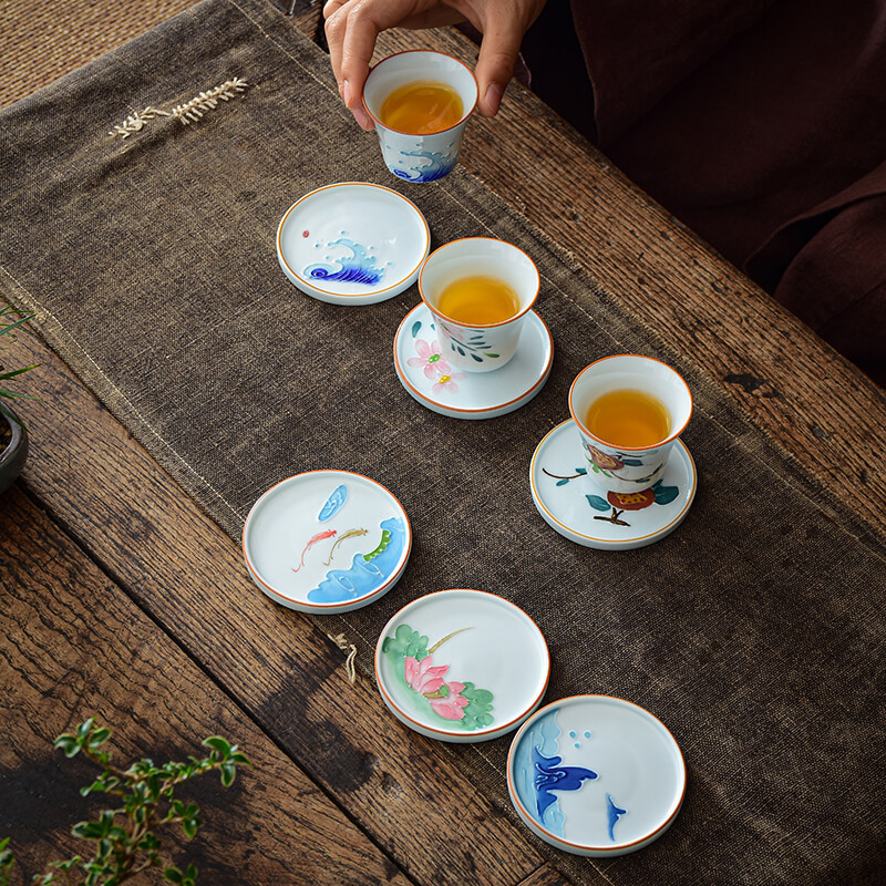 Pintado a mano taza de té estera creativa en relieve loto cerámica aislamiento estera Kung Fu juego de té ceremonia del té partes taza de té estera titular