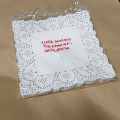 正方形食品グレードレースペーパー油吸い取りパッドペーパーフライキッチンベーキングピザお菓子食品花ベースパッドトレイ紙