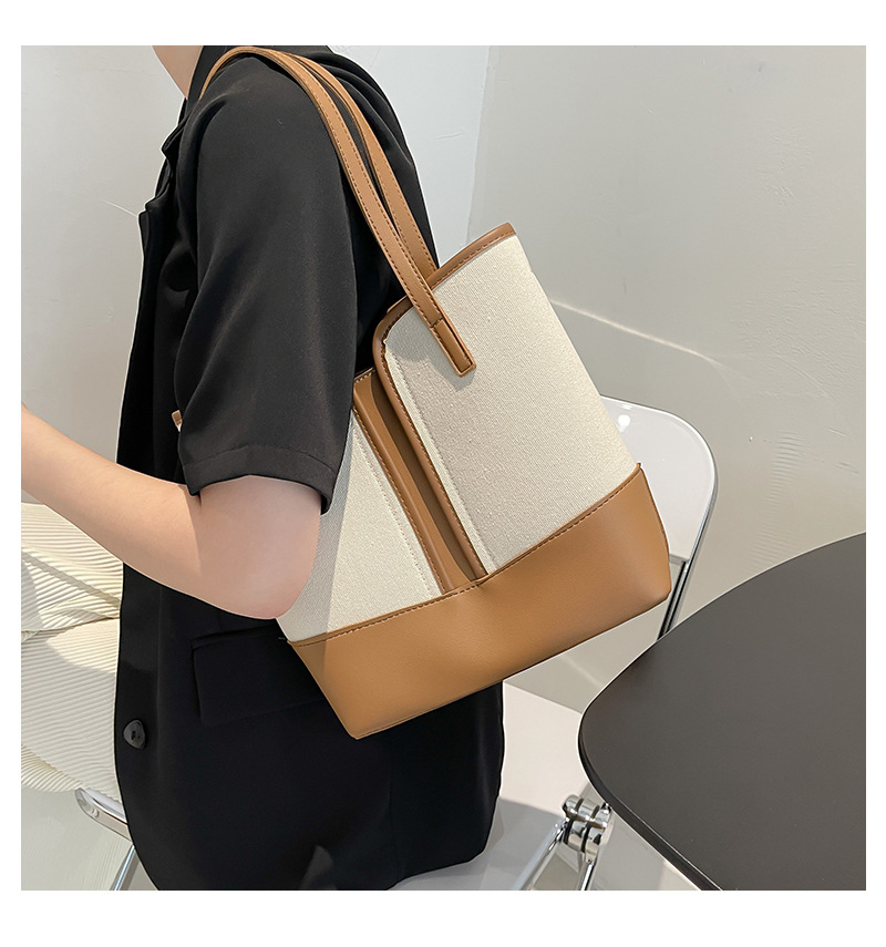 Korean Style Simple Stitching Contrast Color One-shoulder Diagonal Tote Bag display picture 42