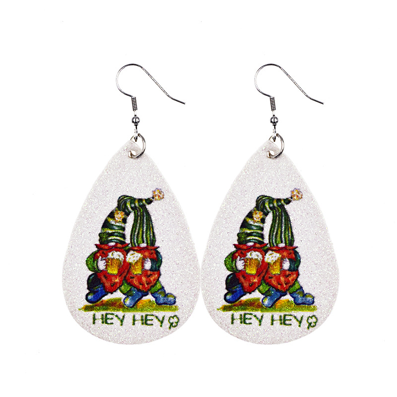 1 Pair Fashion Four Leaf Clover Water Droplets Pu Leather Sequins St. Patrick Women's Drop Earrings display picture 2