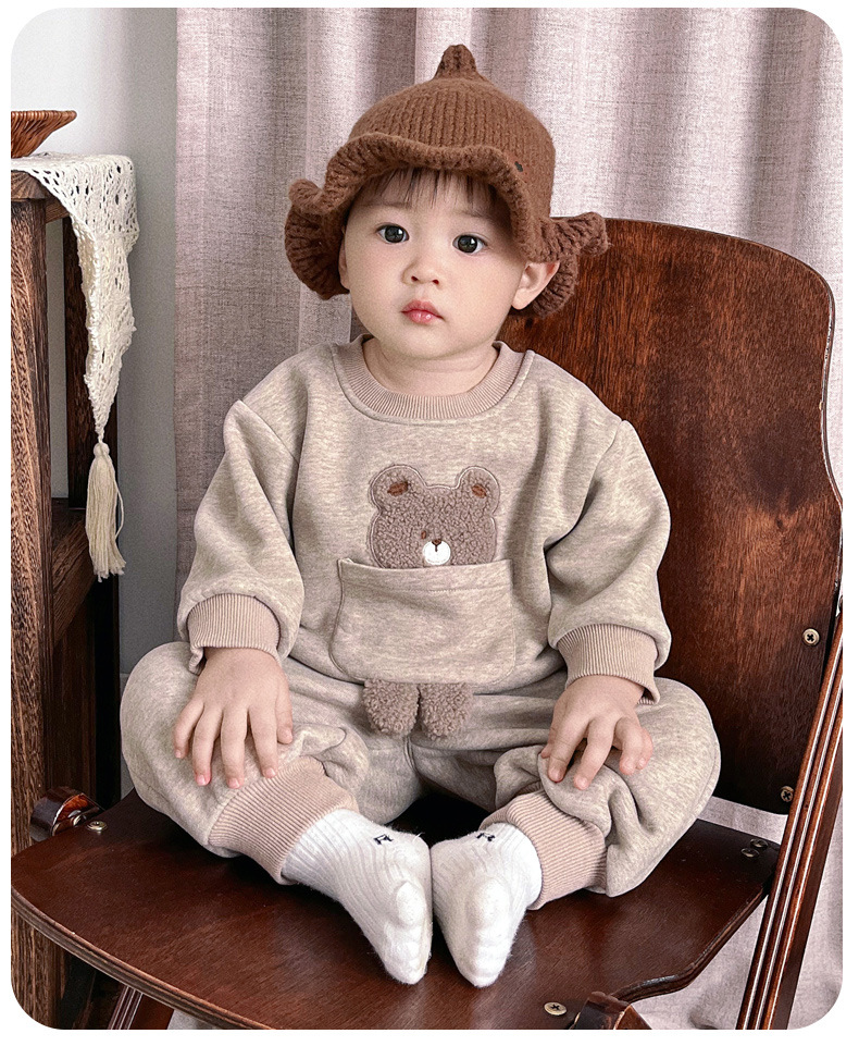 Completo bambino imbottito in pile autunnale stile alla moda_voghion.com