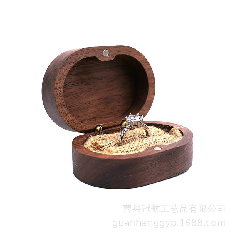 round wooden box