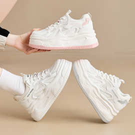 新款增高鞋小个子女真皮圆头厚底小白鞋潮流高级感女式休闲运动鞋