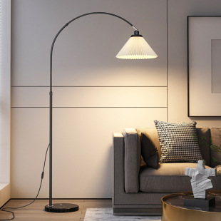 Minimalist Light Luxury Warm Creative Personalized Simple Living Room Bedroom Bedside Study Lamp Internet Famous Vertical Fishing Floor Lamp