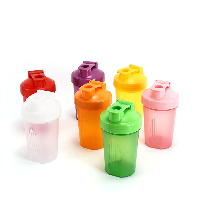 Прямая поставка производителя 400ml протеиновый порошок встряхивая чашка молочного стакана с чешуйкой пластиковый стакан для переносного фитнеса спортивный стакан воды