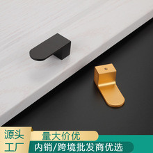 ԡ�ҙ��ο׽�ɫ�����ҕ���T����Ь�����ֺ�ɫ���b���С�X�Ͻ�