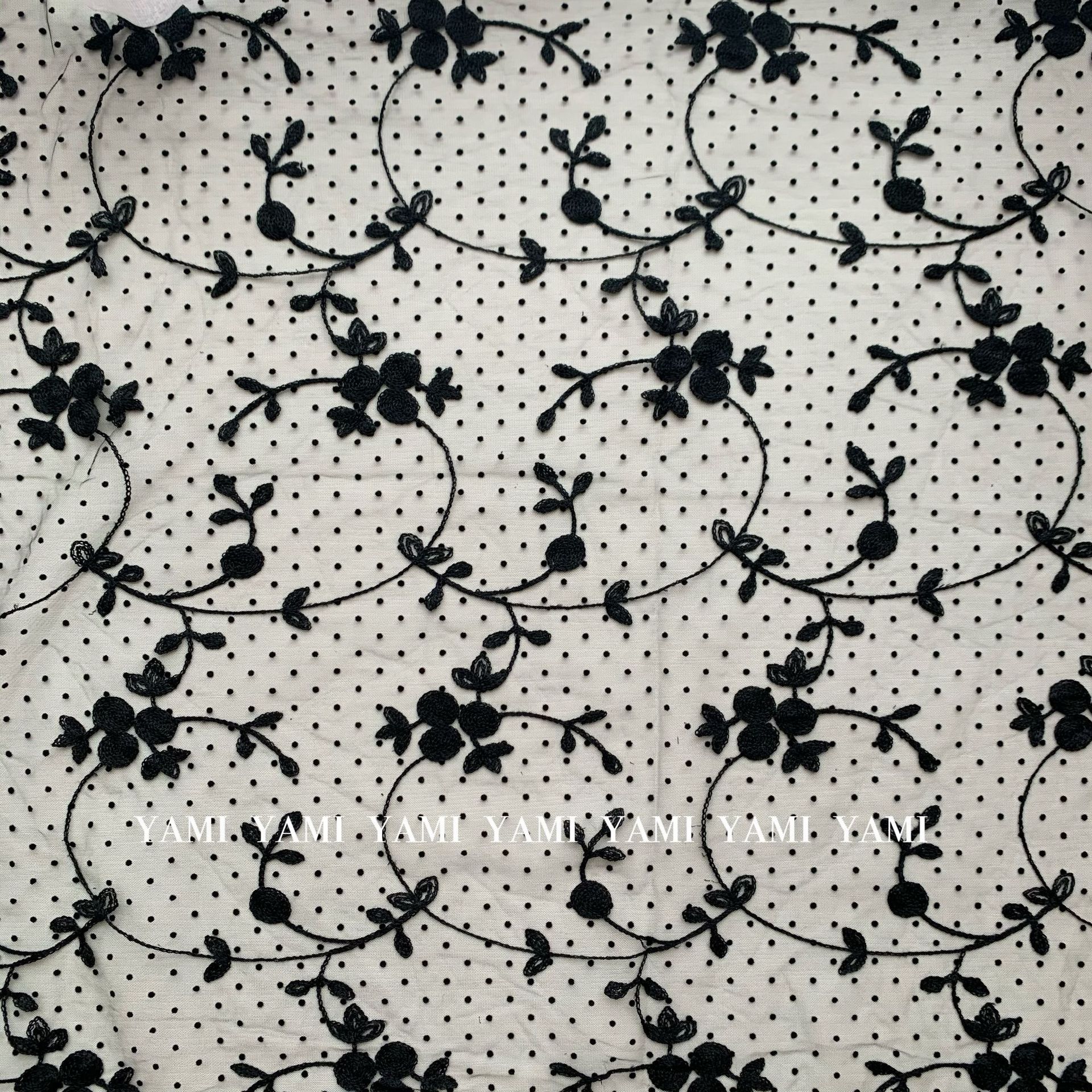 Super densa inferior hilo brillante dot flocado bordado crochet malla vestido de boda los niños ropa Lolita tela