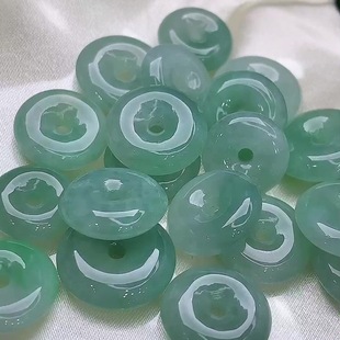 Live Supply of Natural Jadeite A-Grade Clear Water Small Buckle Jade Pendant Wholesale