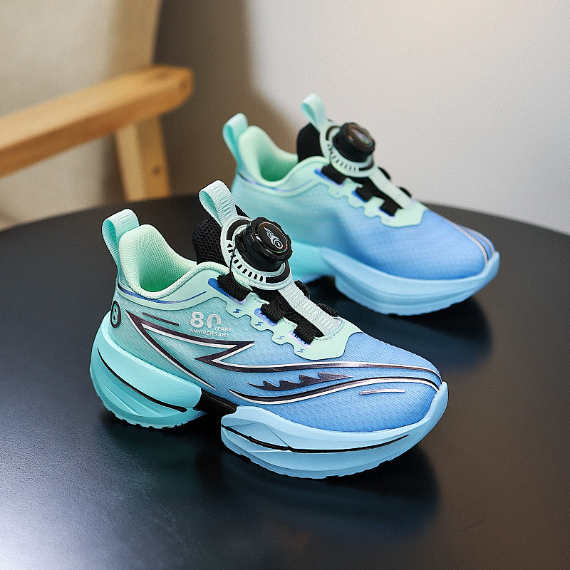Fábrica directa al aire libre zapatos para niños botón rotativo antideslizante respirable malla primavera zapatos para correr al por mayor