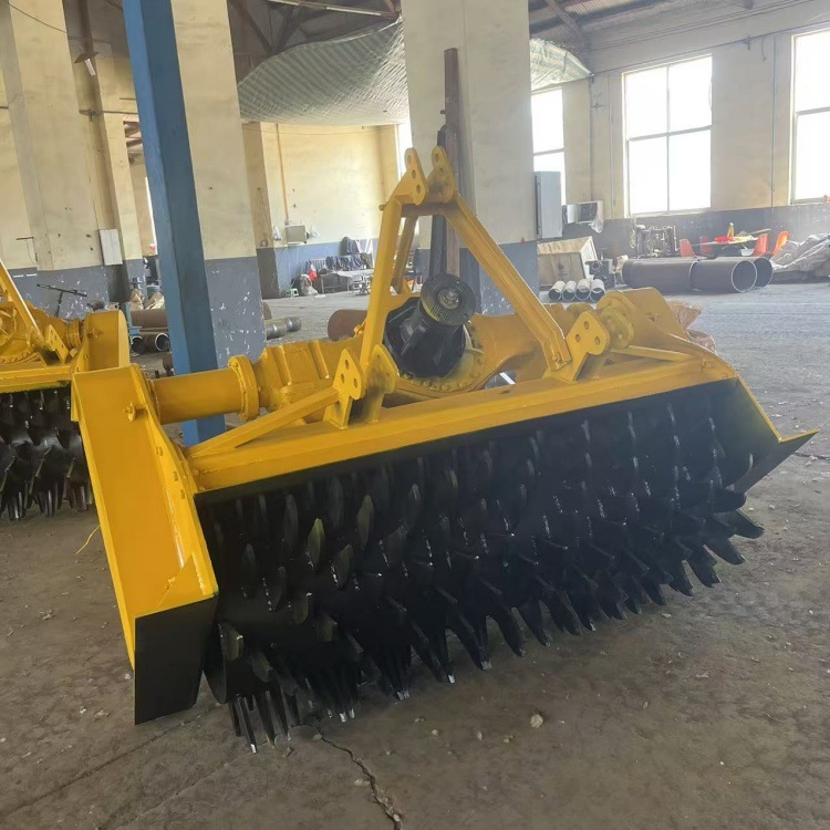 多种型号树疙瘩破碎机  退林还耕树根粉碎机 牵引式树木打碎机