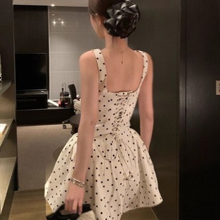 �OӋ�в��c���I����ƴ���B��ȹŮ�ļ��n��С���������@�������ȹ