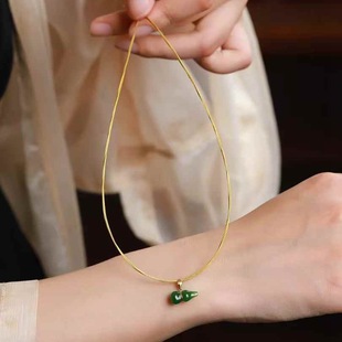 Jade Crafts Natural Xinjiang Hetian Jade Russian Material Jasper Old Material Ice Bottom Spinach Green Stereo Treasure Gourd Pendant