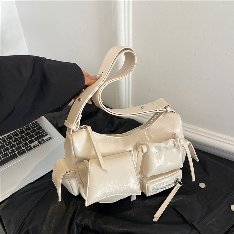 Niche Design Motorcycle Bag For Women 2025 New Fashion Retro Oil Wax Leather Shoulder Bag Trendy Commuter Crossbody Bag - Thumbnail 8